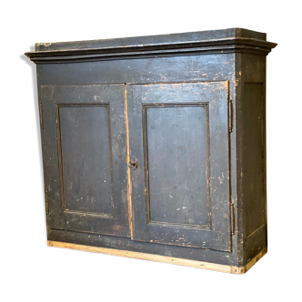Old buffet