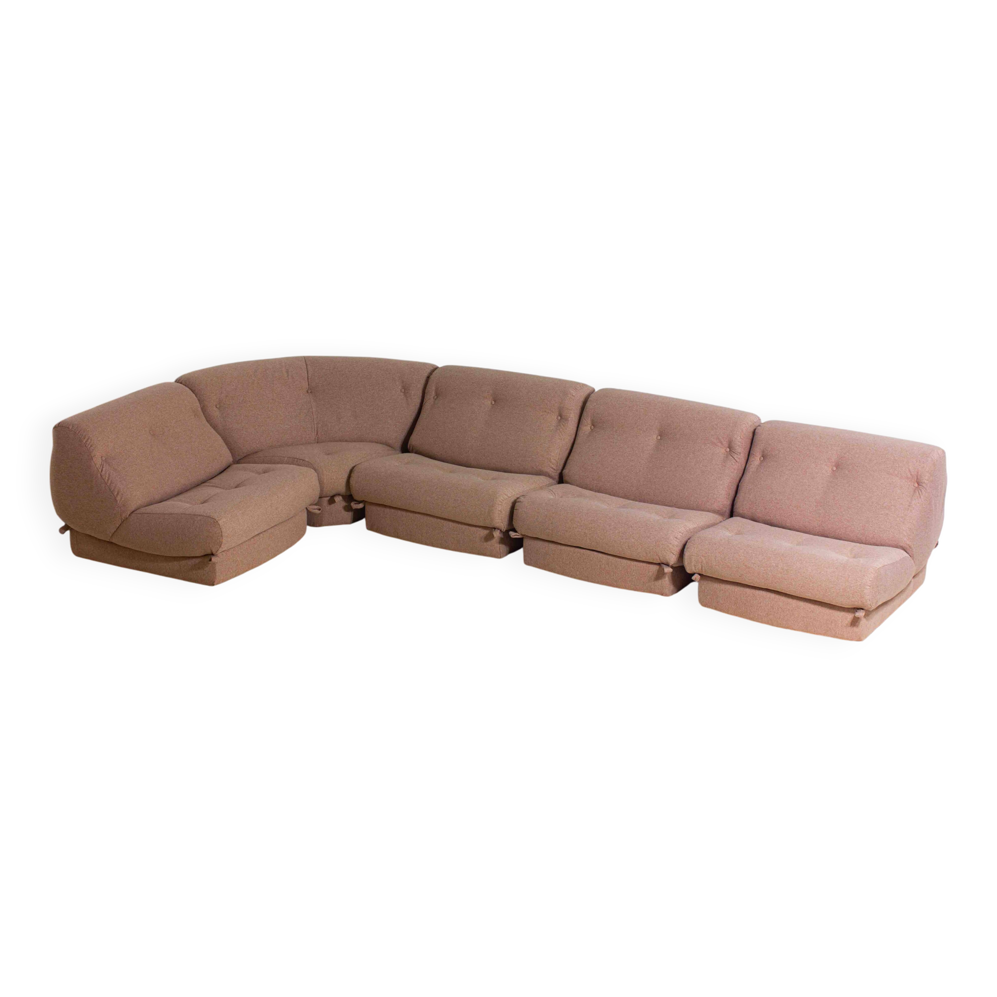 Nuvolone modular sofa in pink fabric by Rino Maturi, 1970s, 5 modules