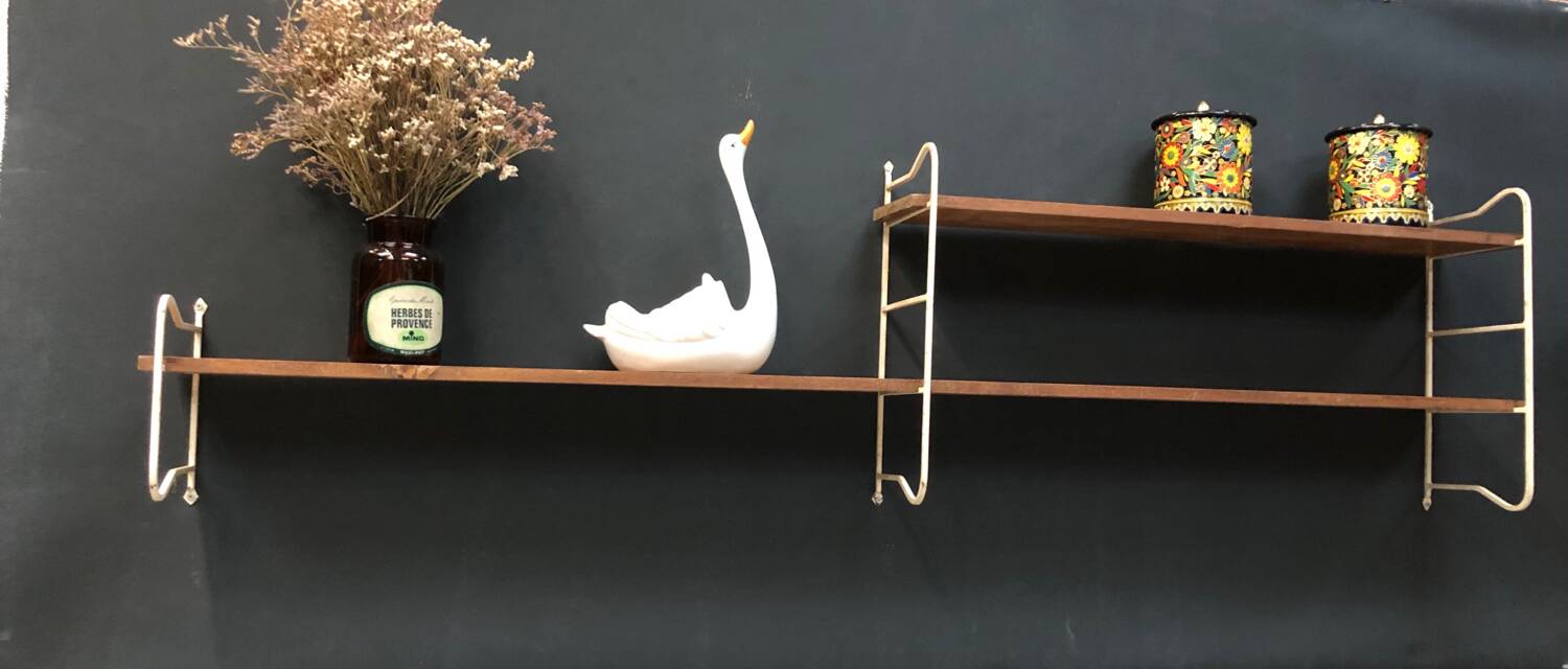 Tomado Scandinavian shelves
