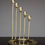 Ensemble de candélabres en laiton massif Spiral de design danois. Années 1960.