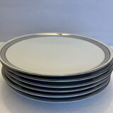 6 flat white porcelain plates