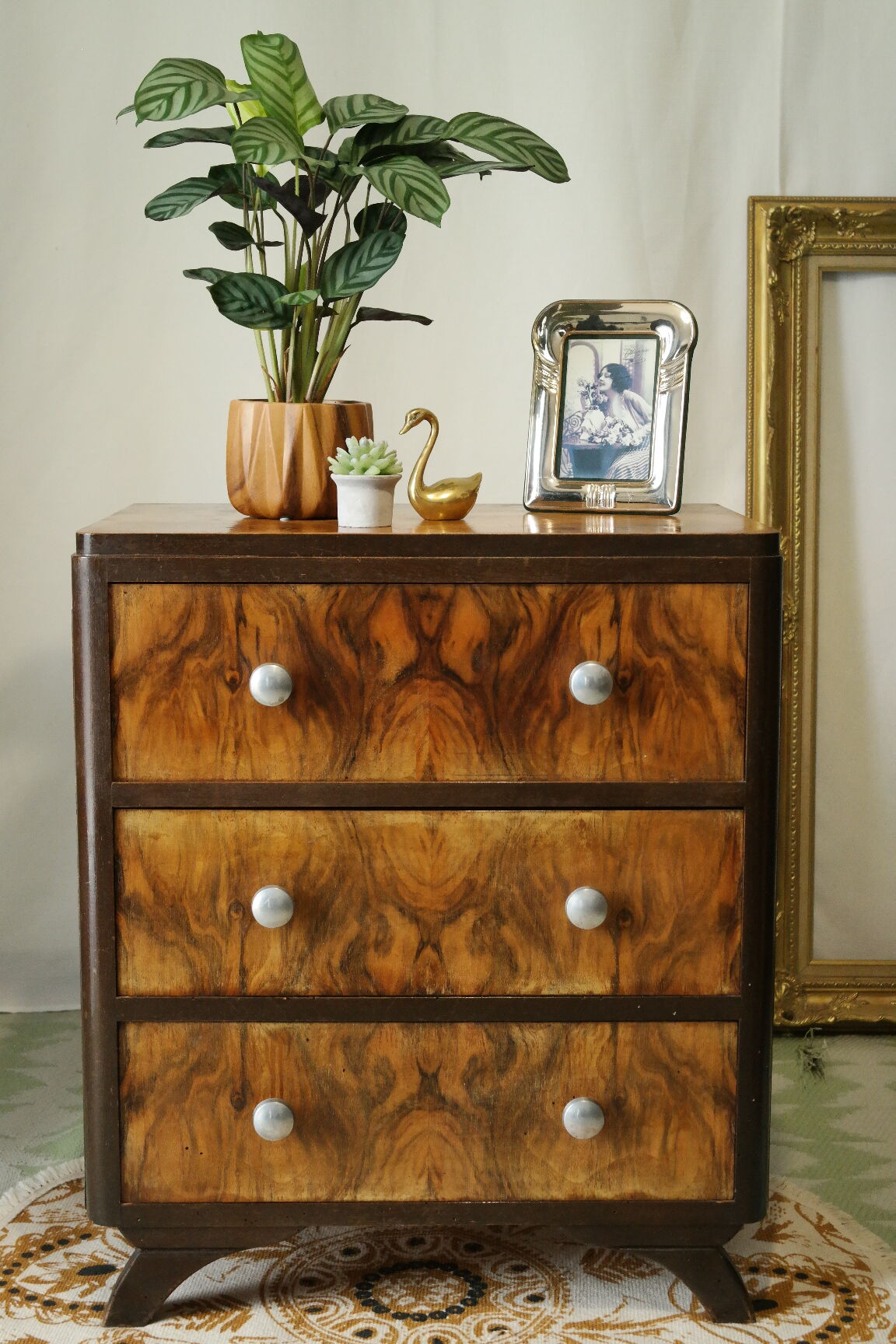Commode art déco en noyer