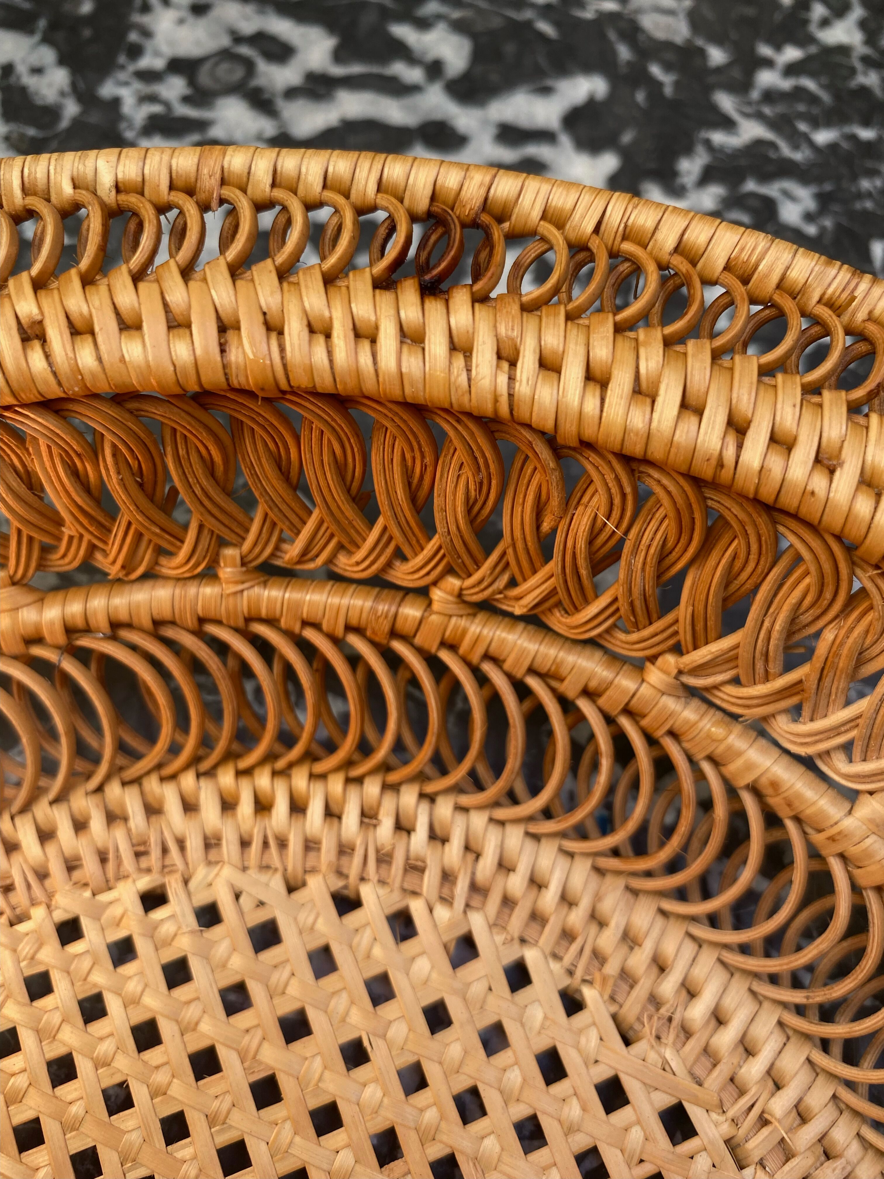 Braided straw basket