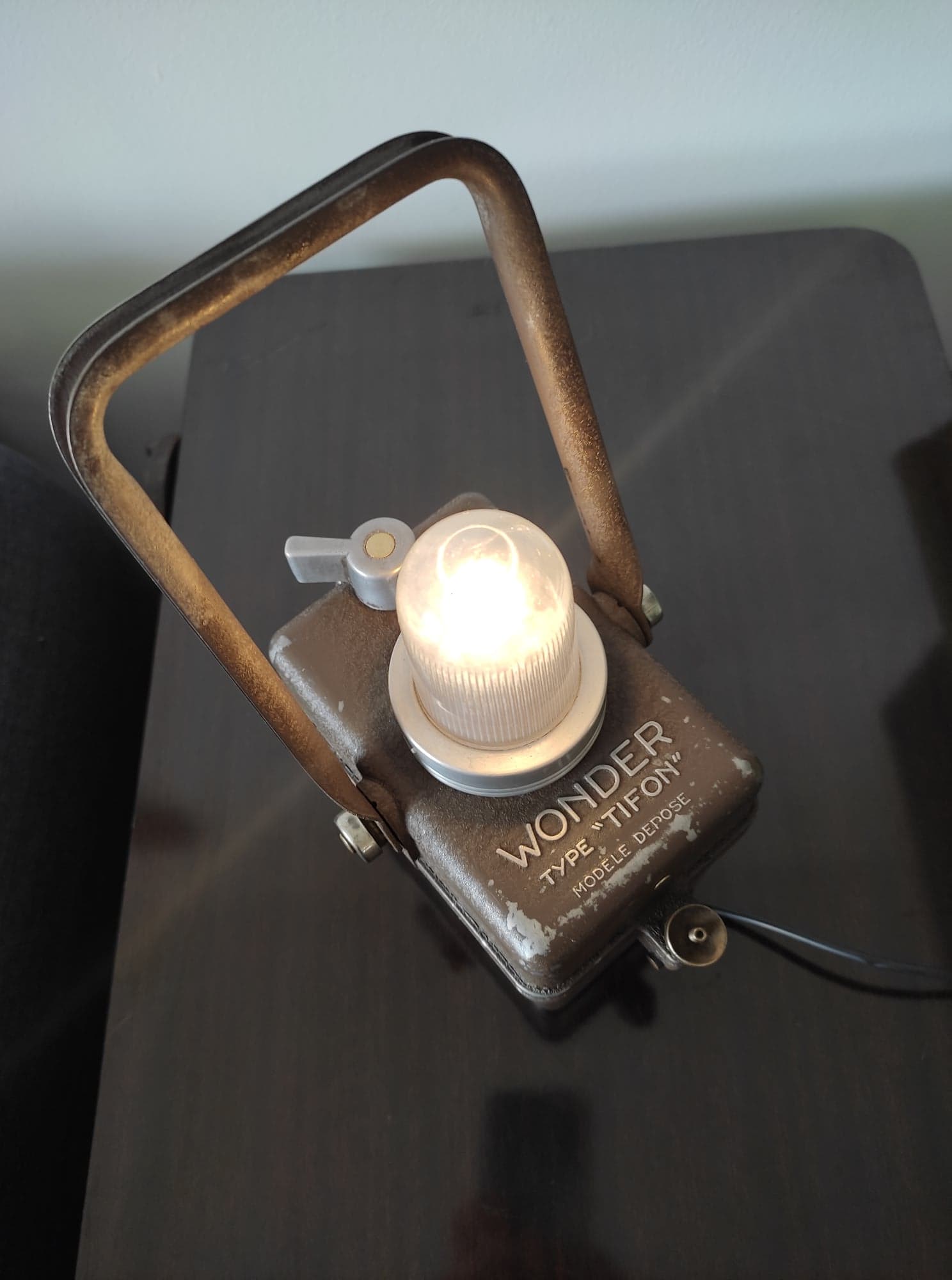 Wonder TIFON Lamp 40'