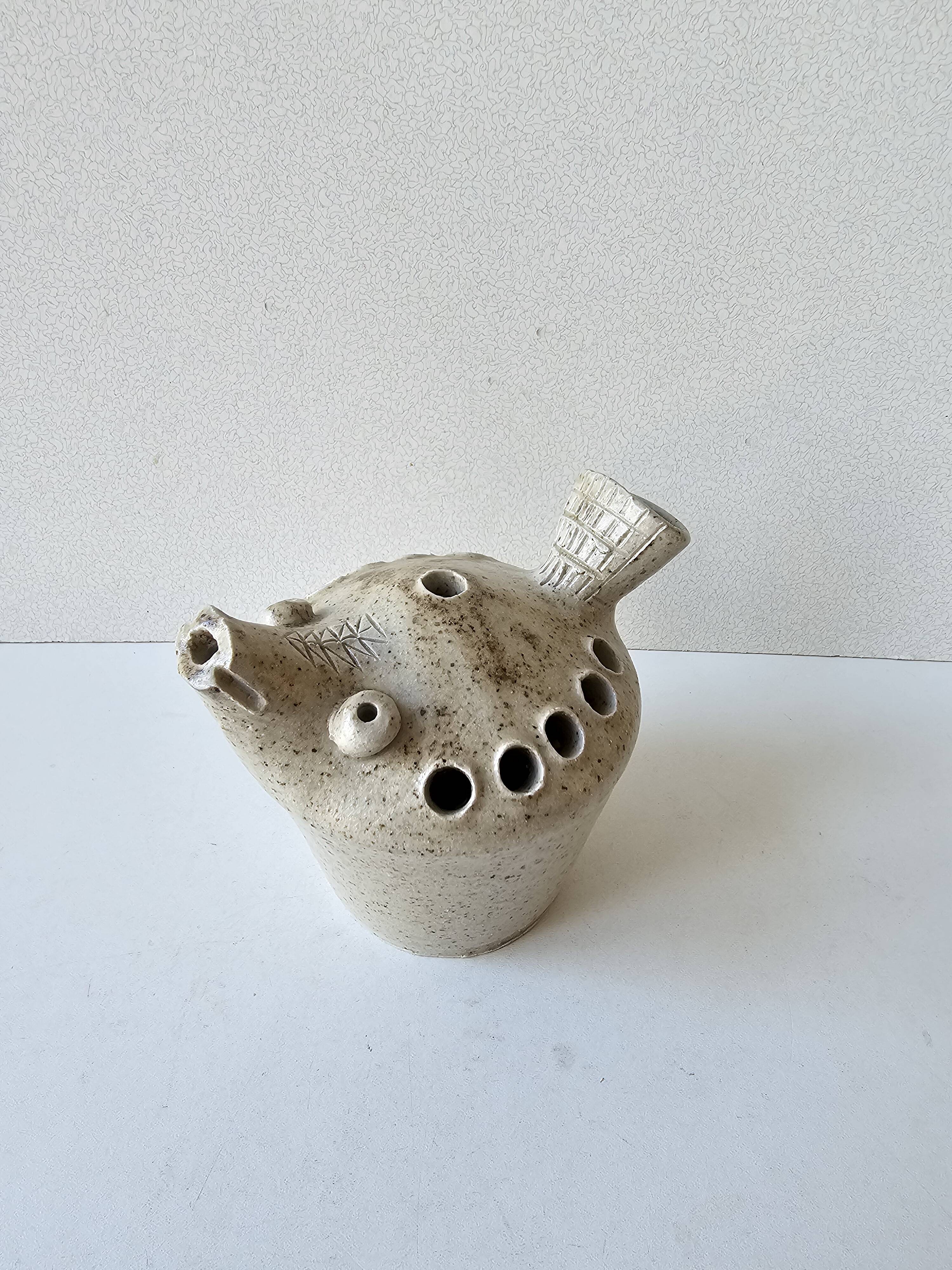 Zoomorphic flower pick in cream-colored glazed stoneware - les argonautes