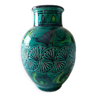 Ceramic vase