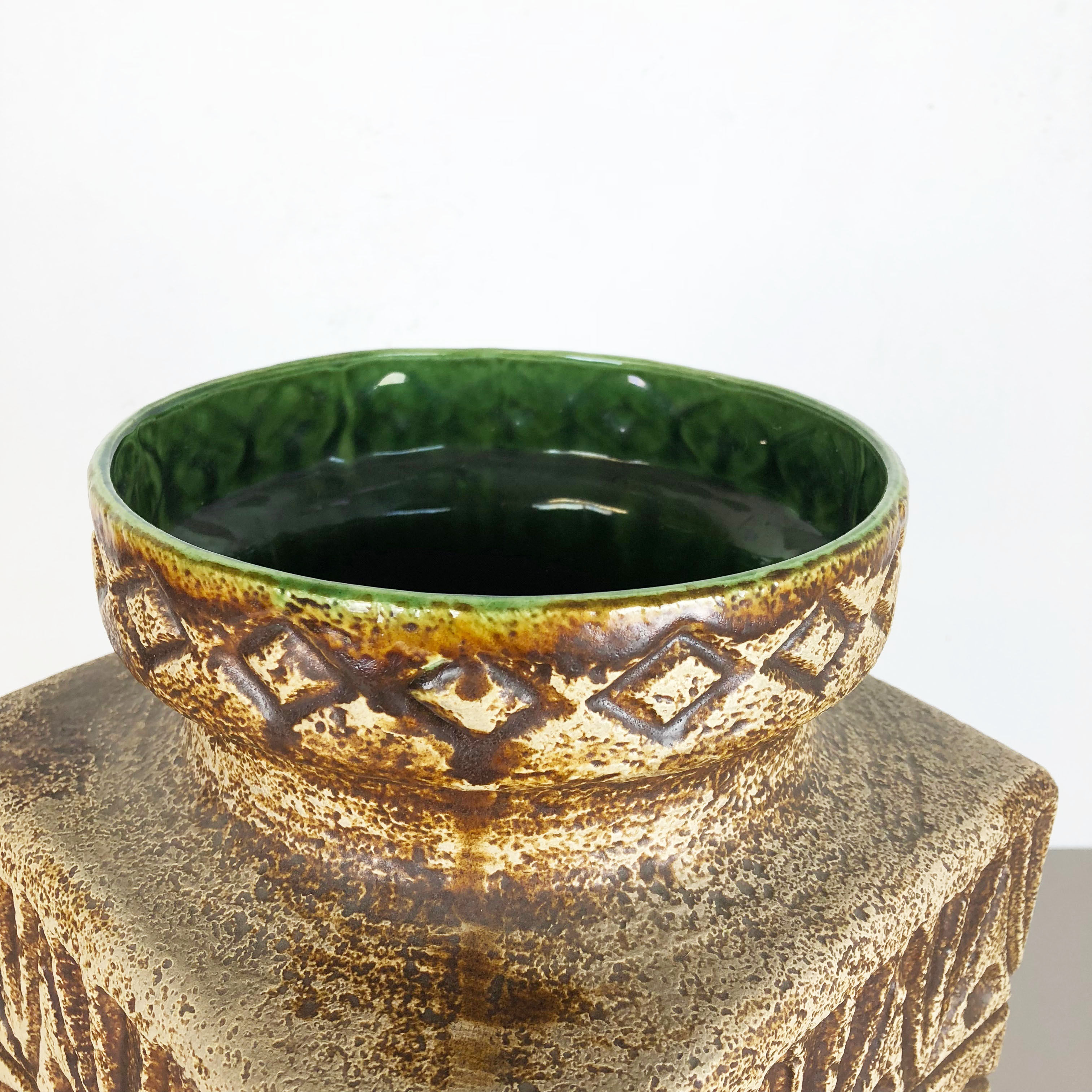 Fat lava pottery floor vase, Bodo Mans Bay Ceramics, Germany, 1970s