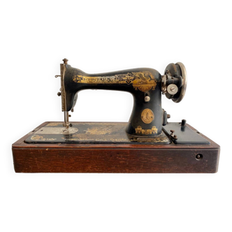 Singer sewing machine