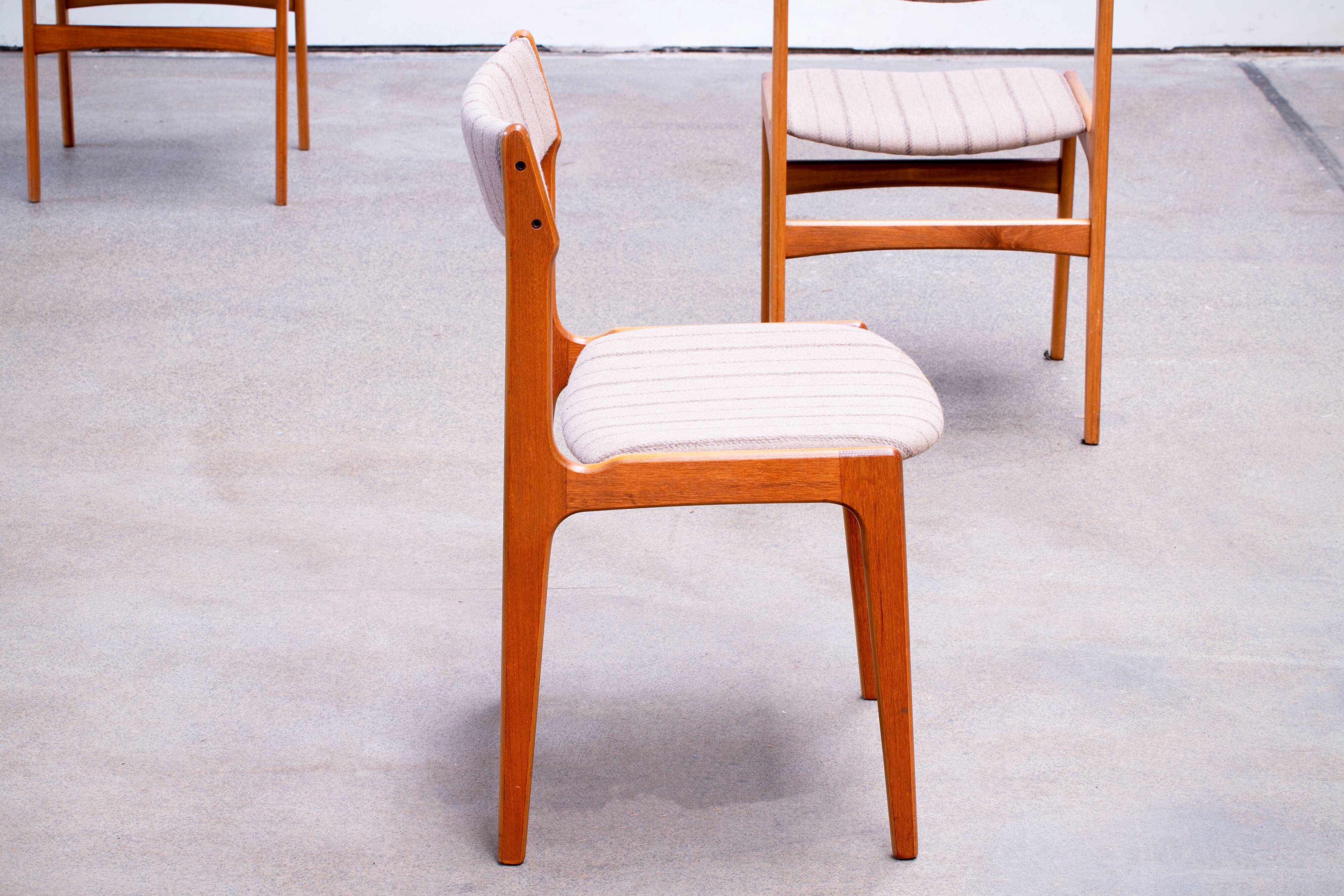 Set of 6 Scandinavian chairs vintage solid teak and wool 1960