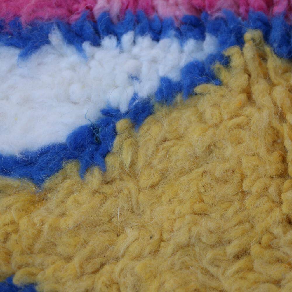 Modern Berber Rug - 259 x 145 cm