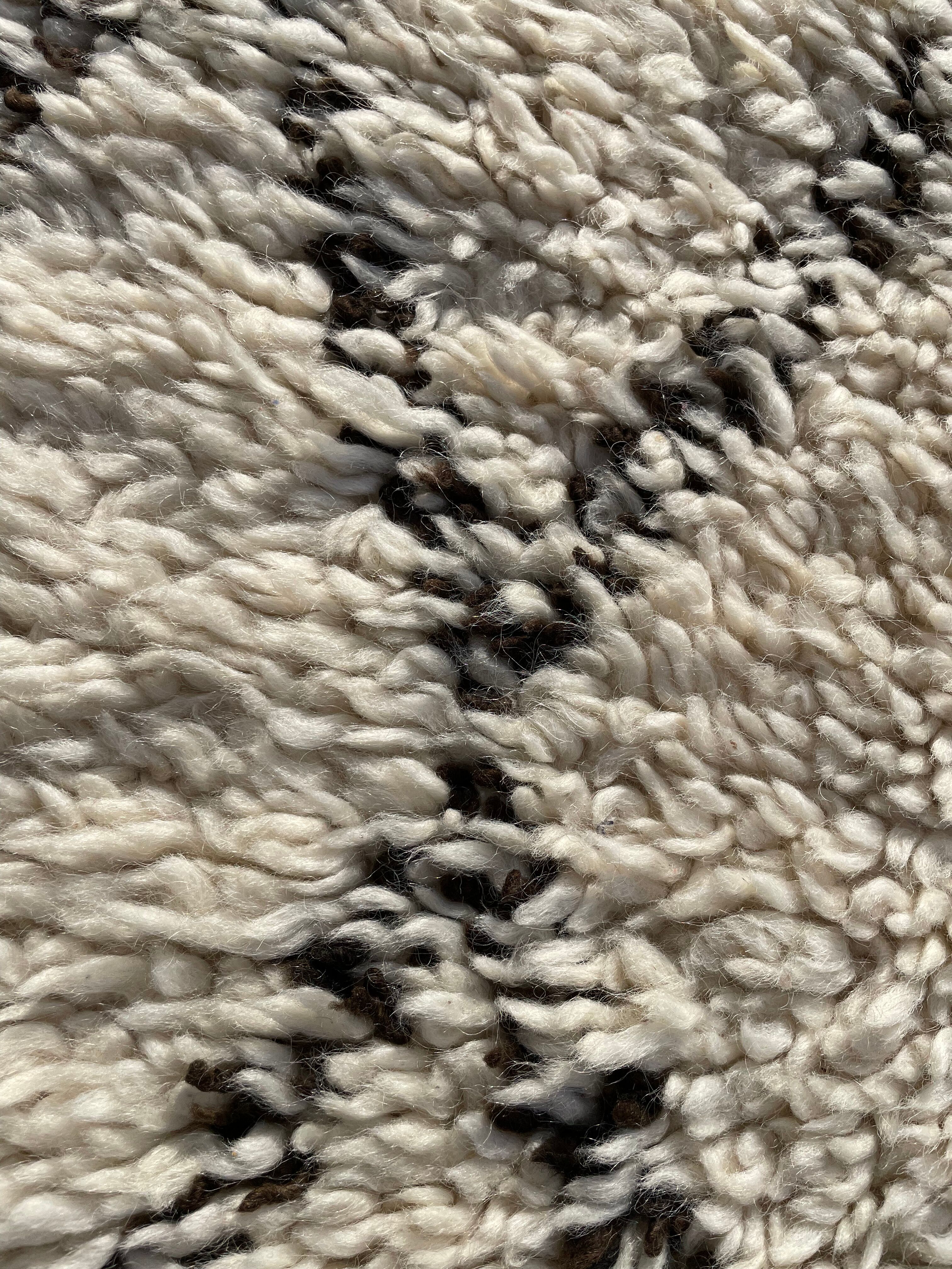 Long Berber hallway carpet Beni Ourain in wool 110x310 cm