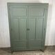Armoire parisienne vert sauge