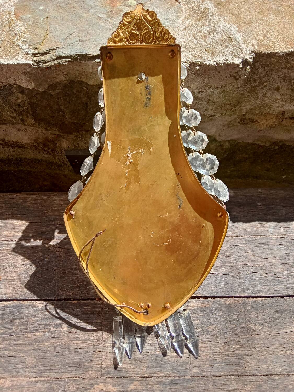 Balloon wall lamp with tassels