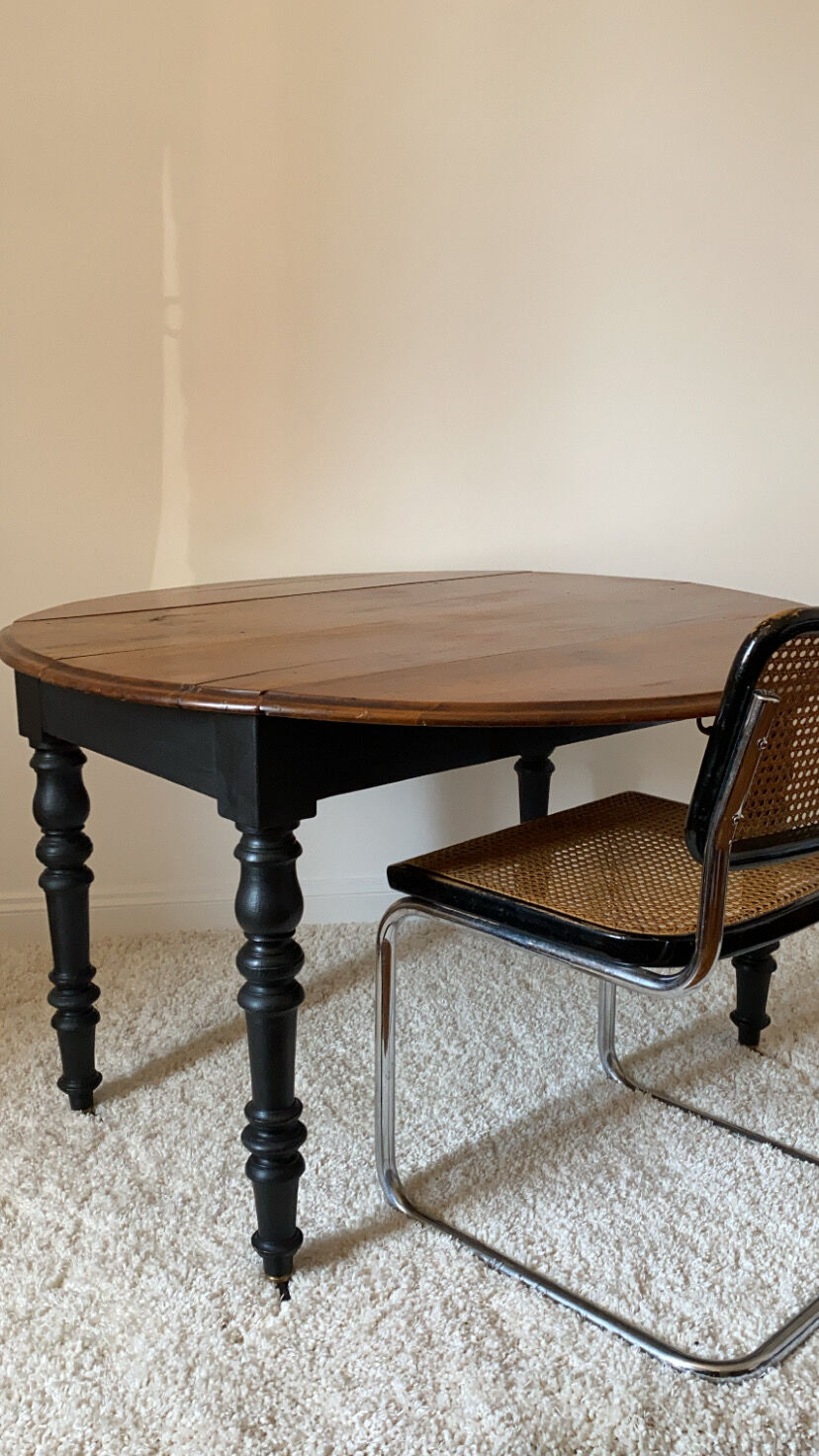 Round table black folding room