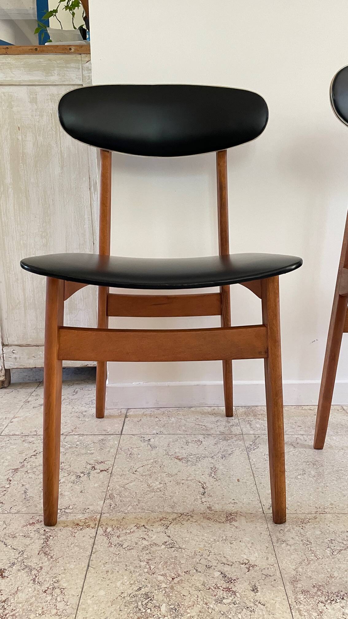 Chic vintage pair of Scandinavian chairs