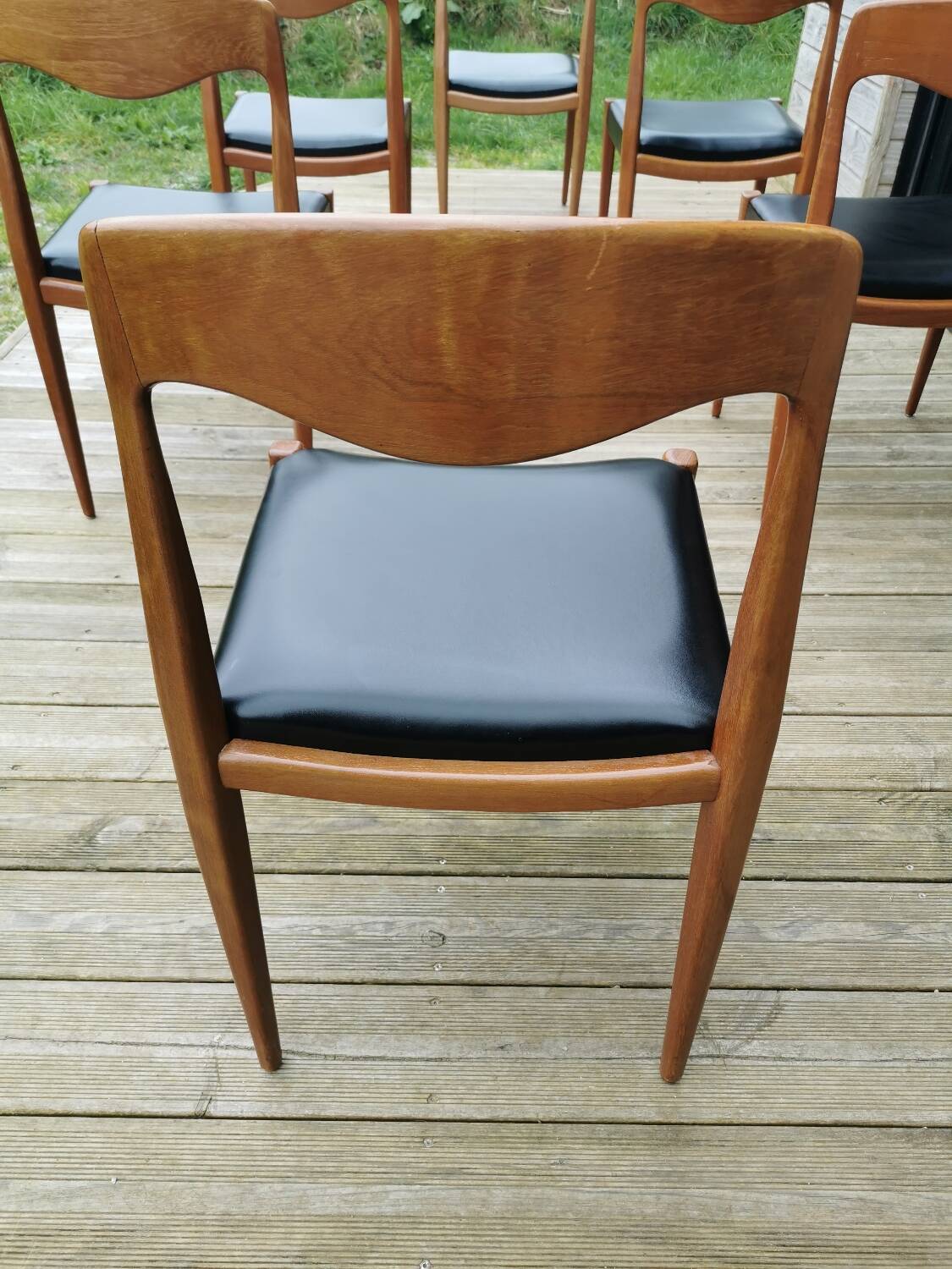 Lot de 5 chaises style Niels Otto Moller