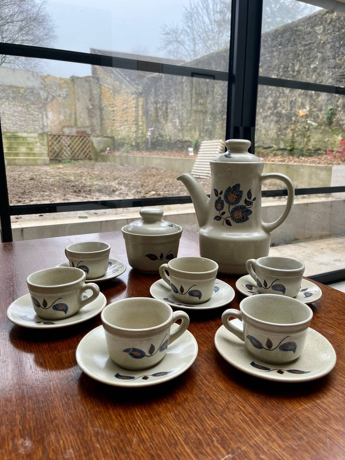 Saint Amand Sologne model coffee service