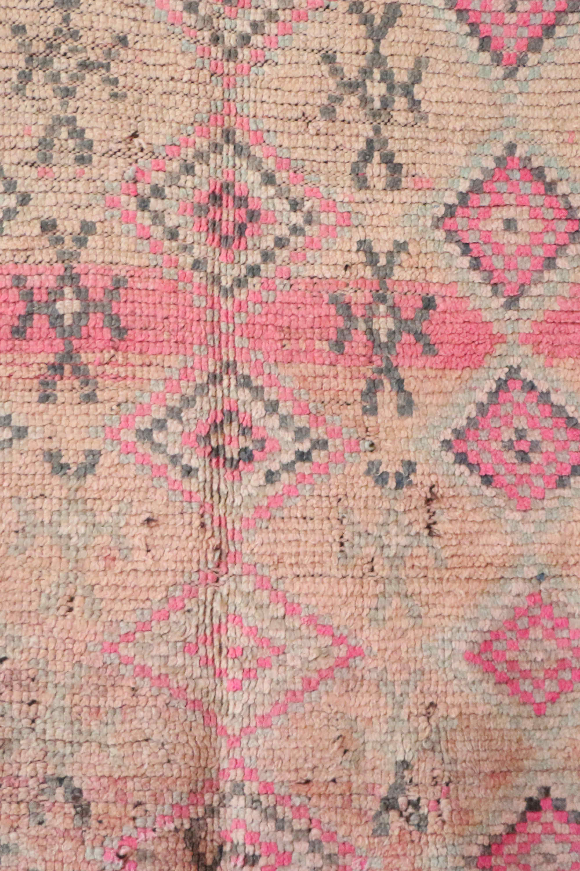 Moroccan Carpet Old Pink 170 x 300 cm