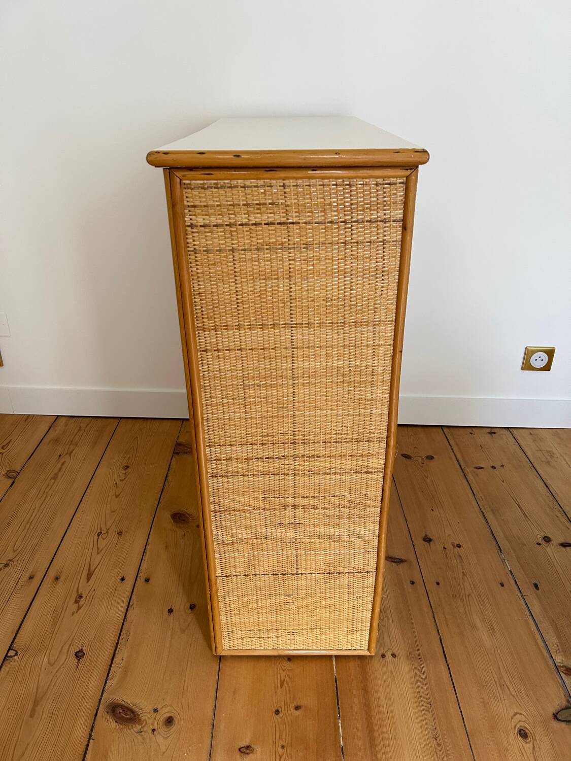 Commode en rotin