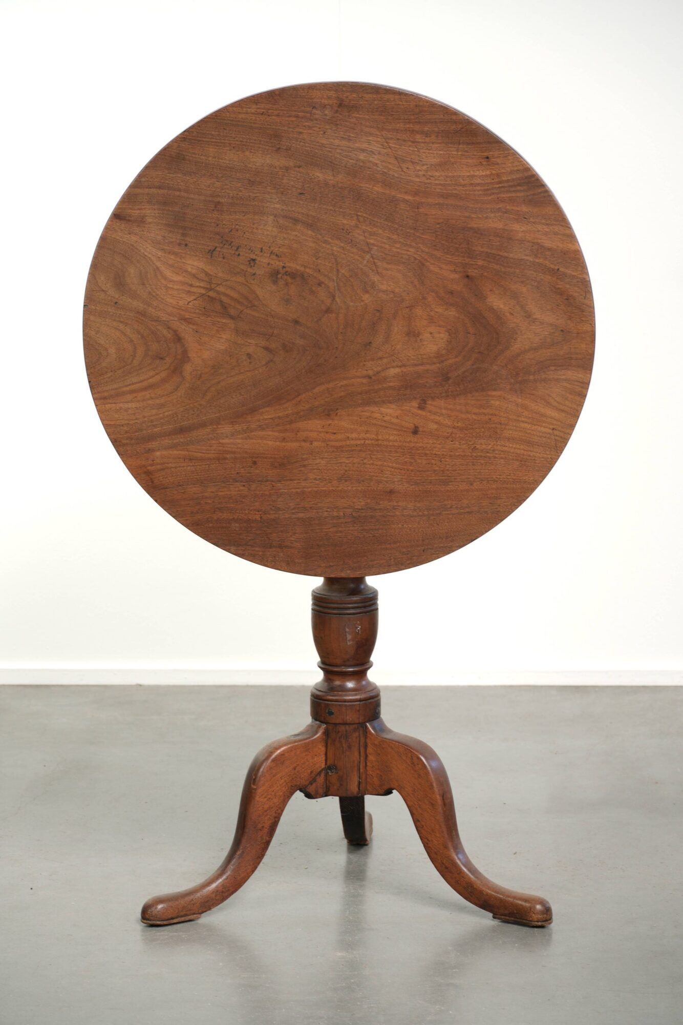 Nice antique English tilt-top table with a wonderful patina