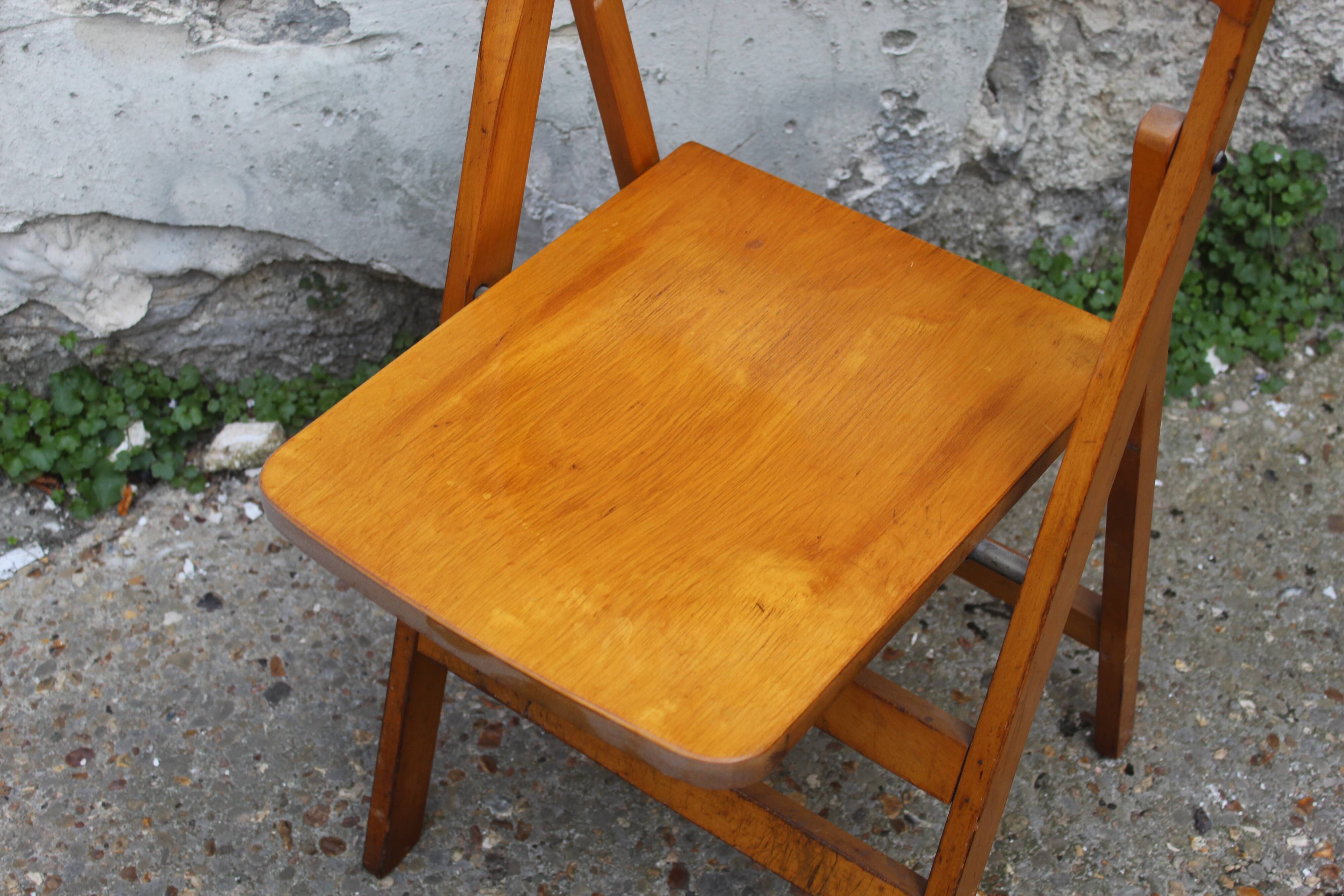 Folding wooden chair