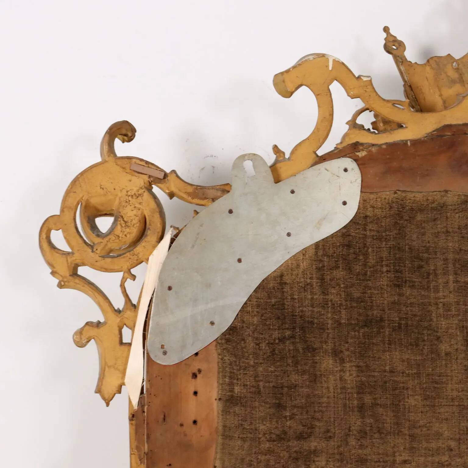 Antique umbertine mirror in Swiss pine, Italy, 19th century.