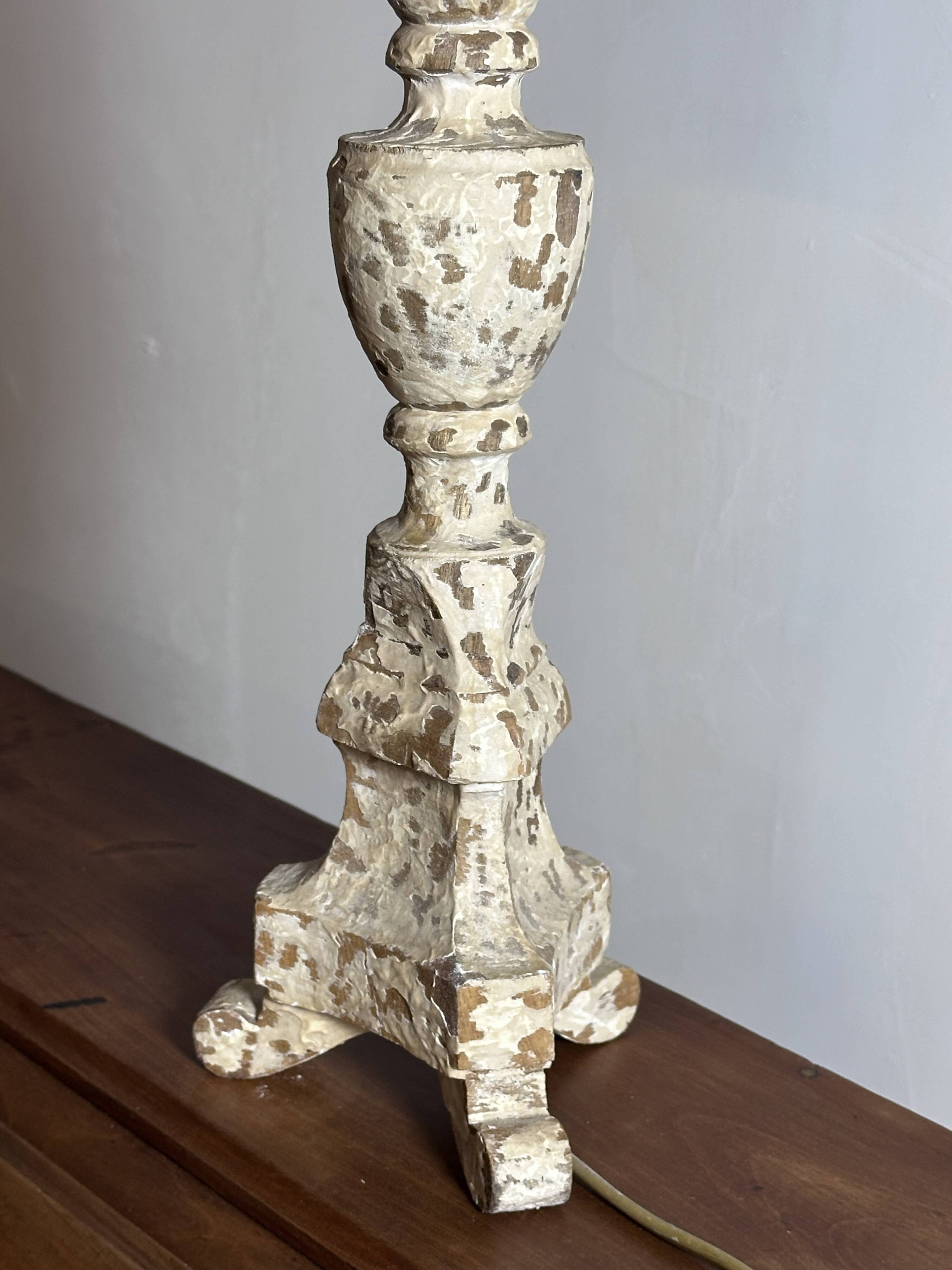 Lampe en bois patiné Shabby chic