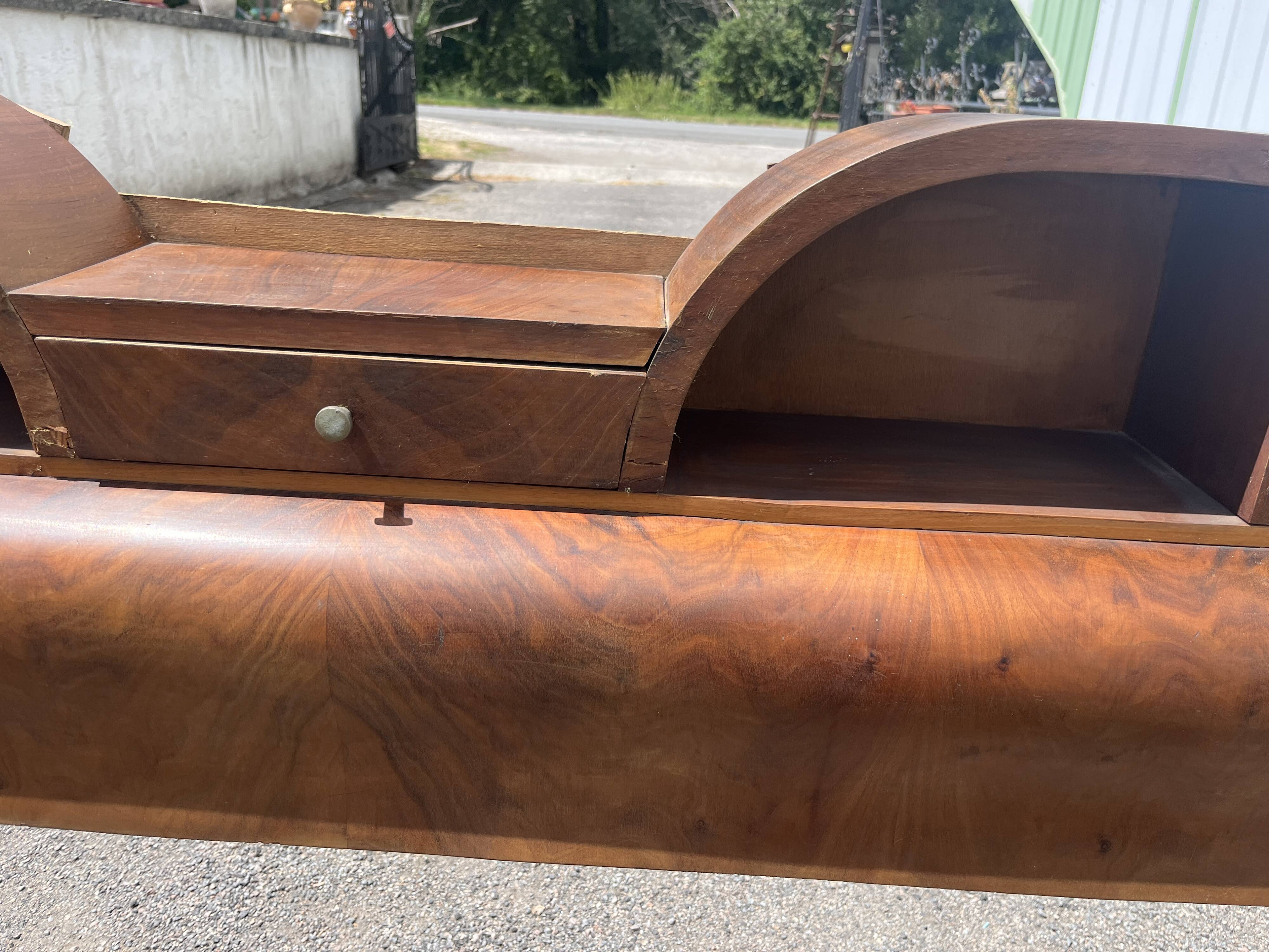 Art Deco Console Headboard in Walnut Veneer – 1930s