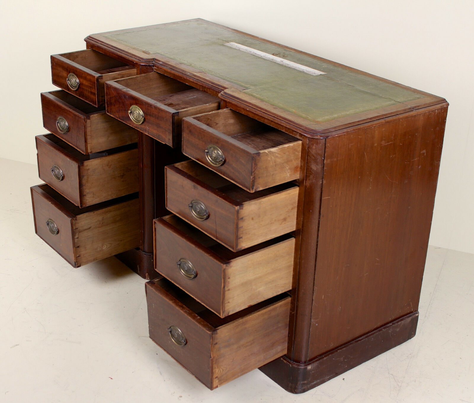 Bureau Victorian oak and leather
