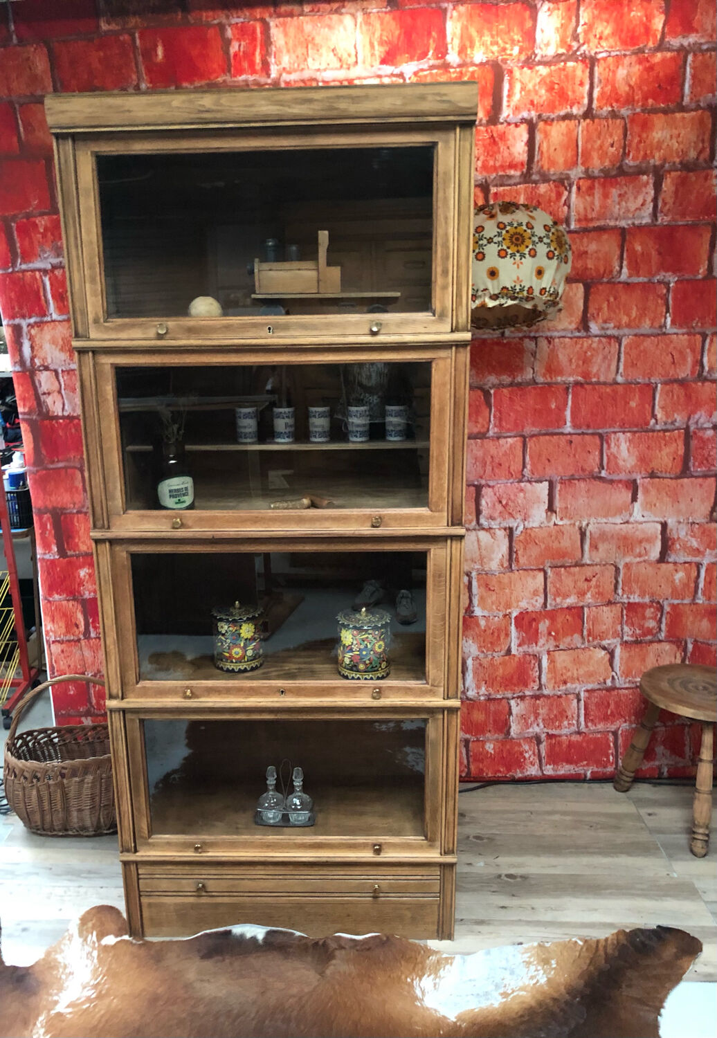 MD oak dresser furniture