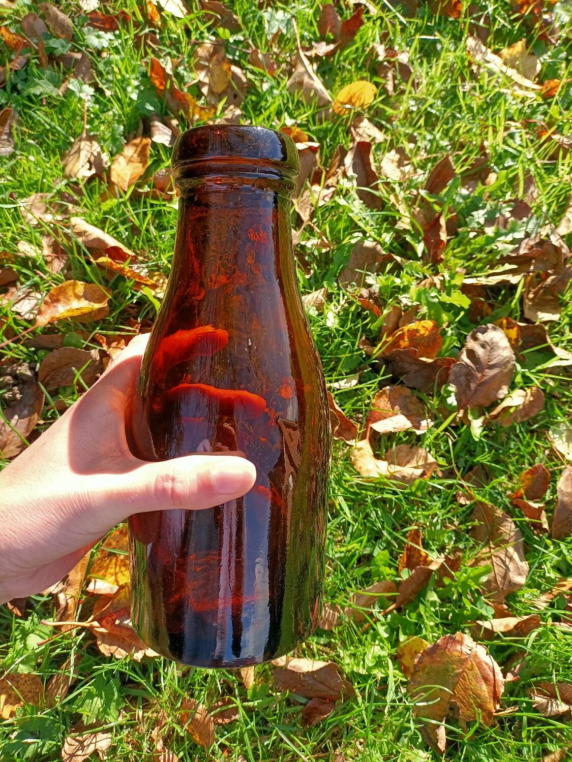 Vintage brown glass vase/bottle