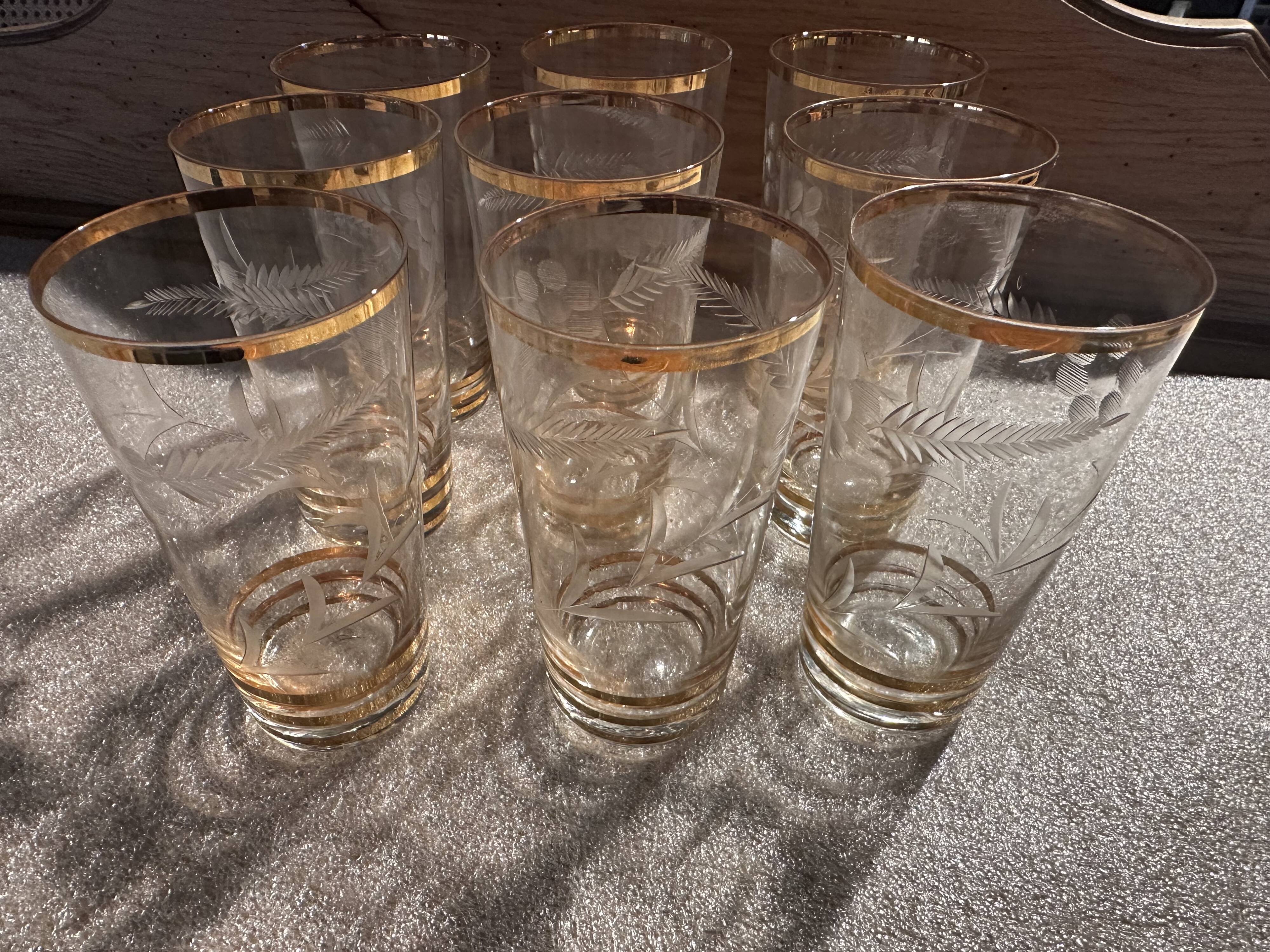 9 art-deco glasses in engraved crystal with gold trim