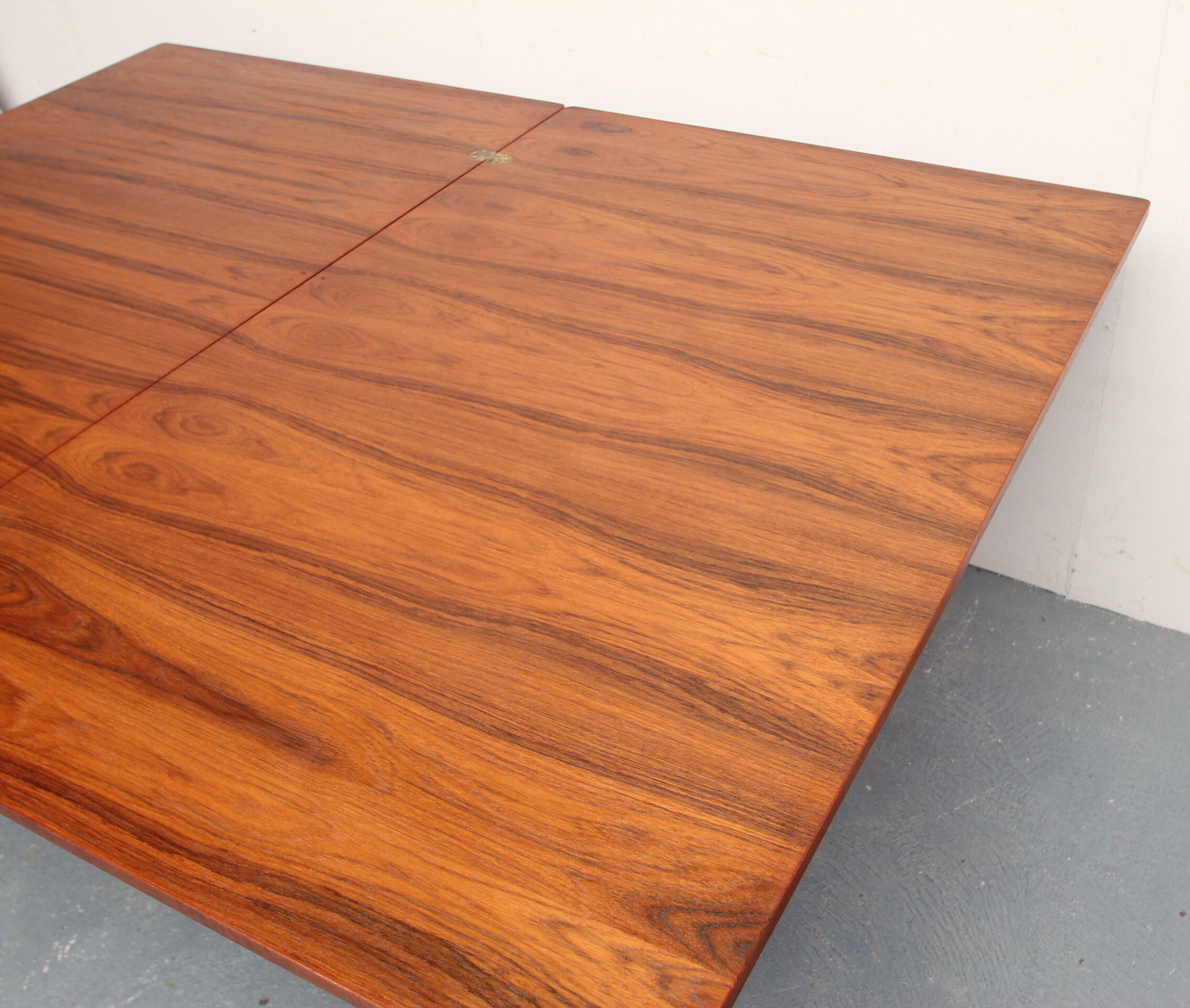 1960s diningtable in teak and oak