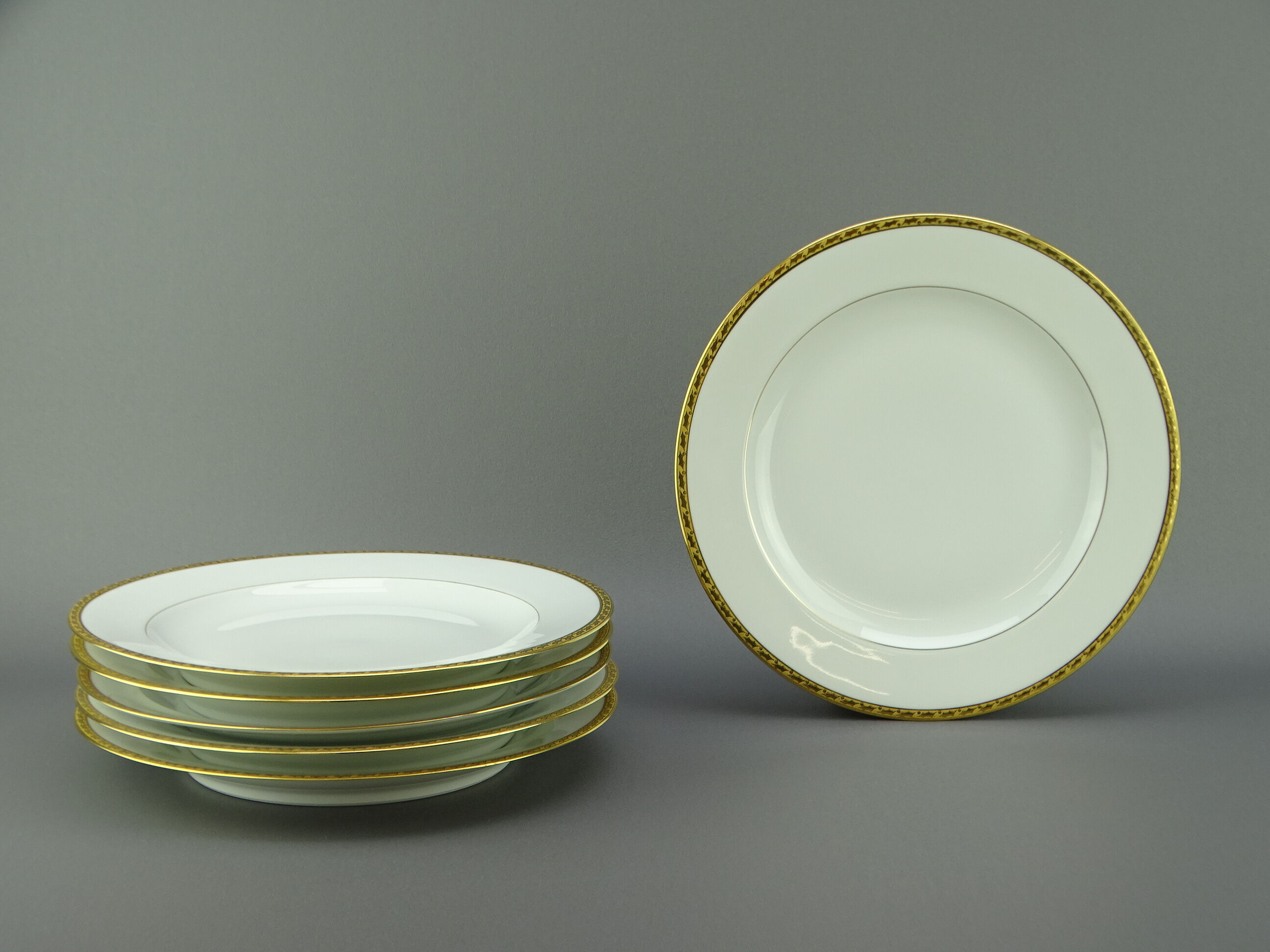 Six flat plates gold inlays by Chastagner in Limoges