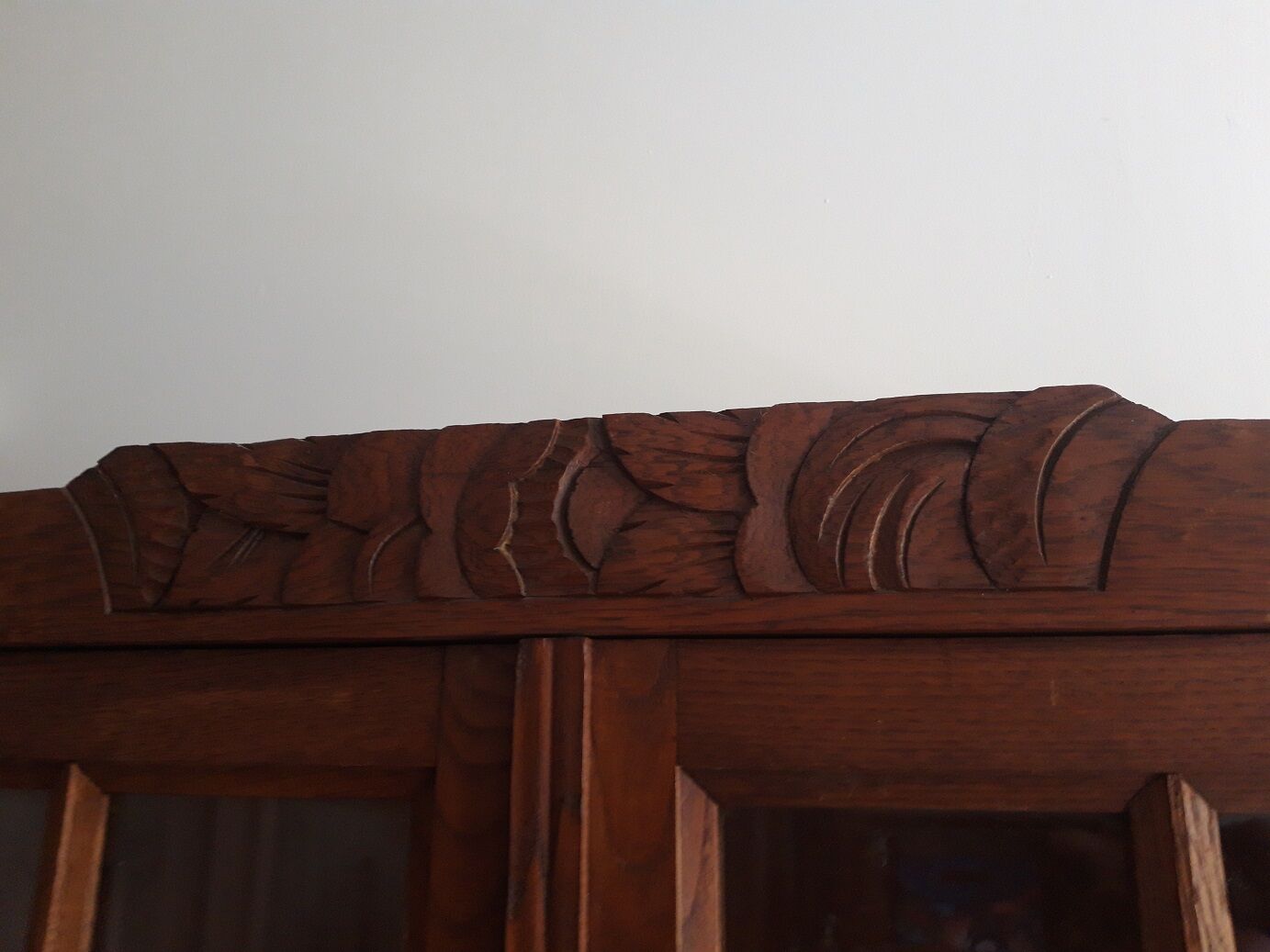 Art Deco glass cabinet