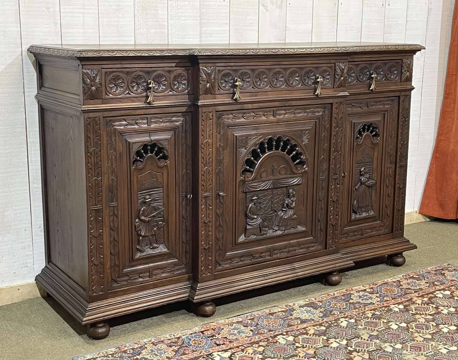 1930s Breton chestnut sideboard