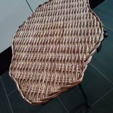 Small side table in wicker and metal with vine and grape decoration