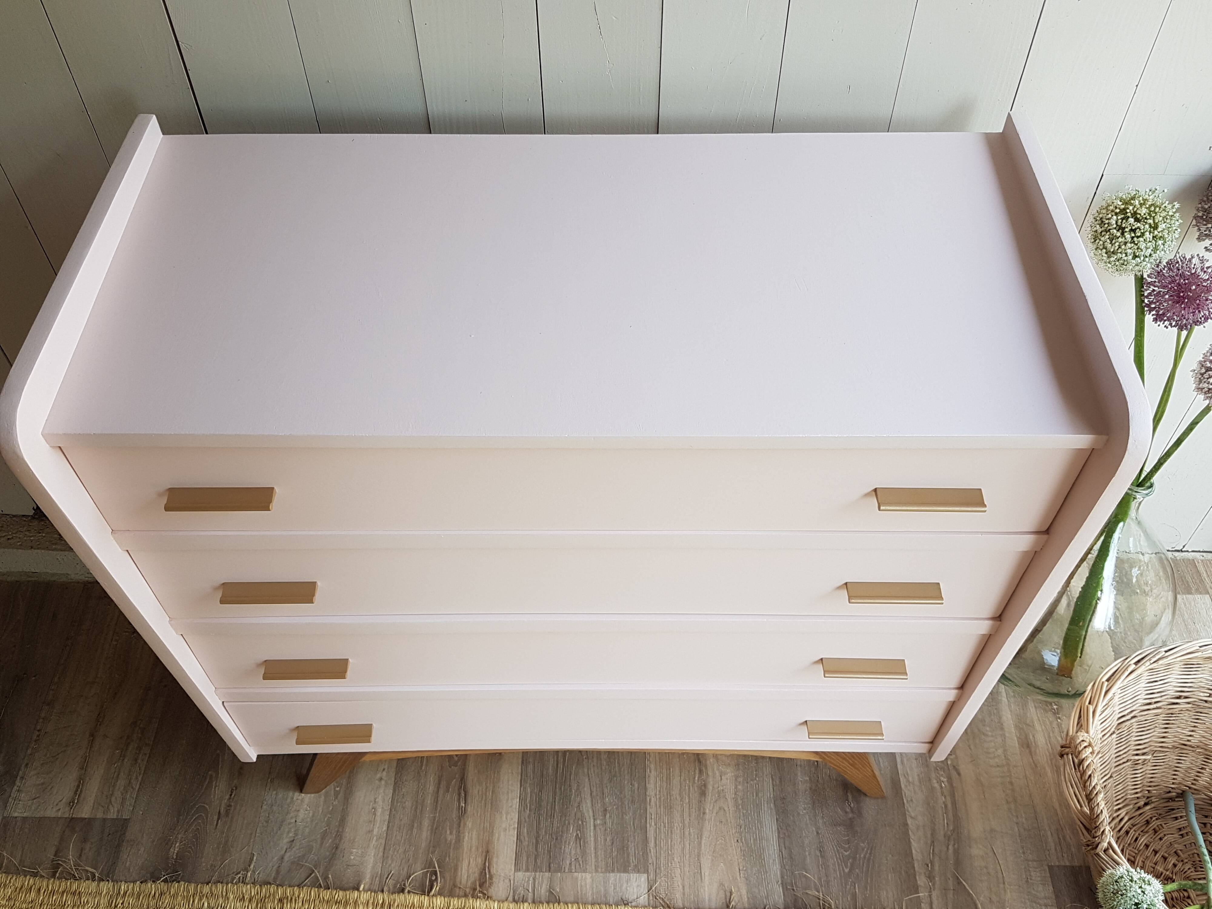 Commode vintage grand format rénovée