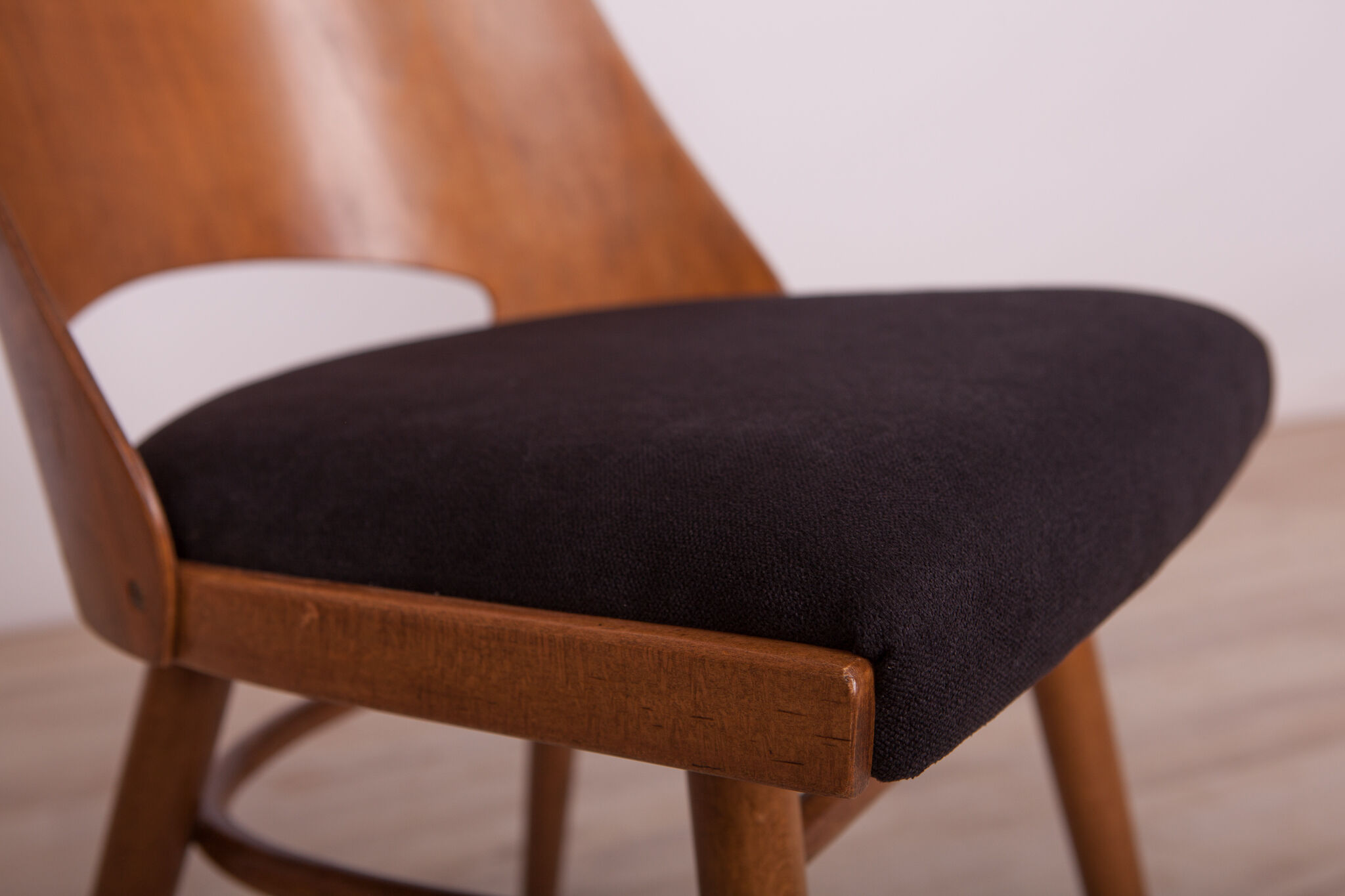 4 lollipop dining chairs from tatra, 1960s