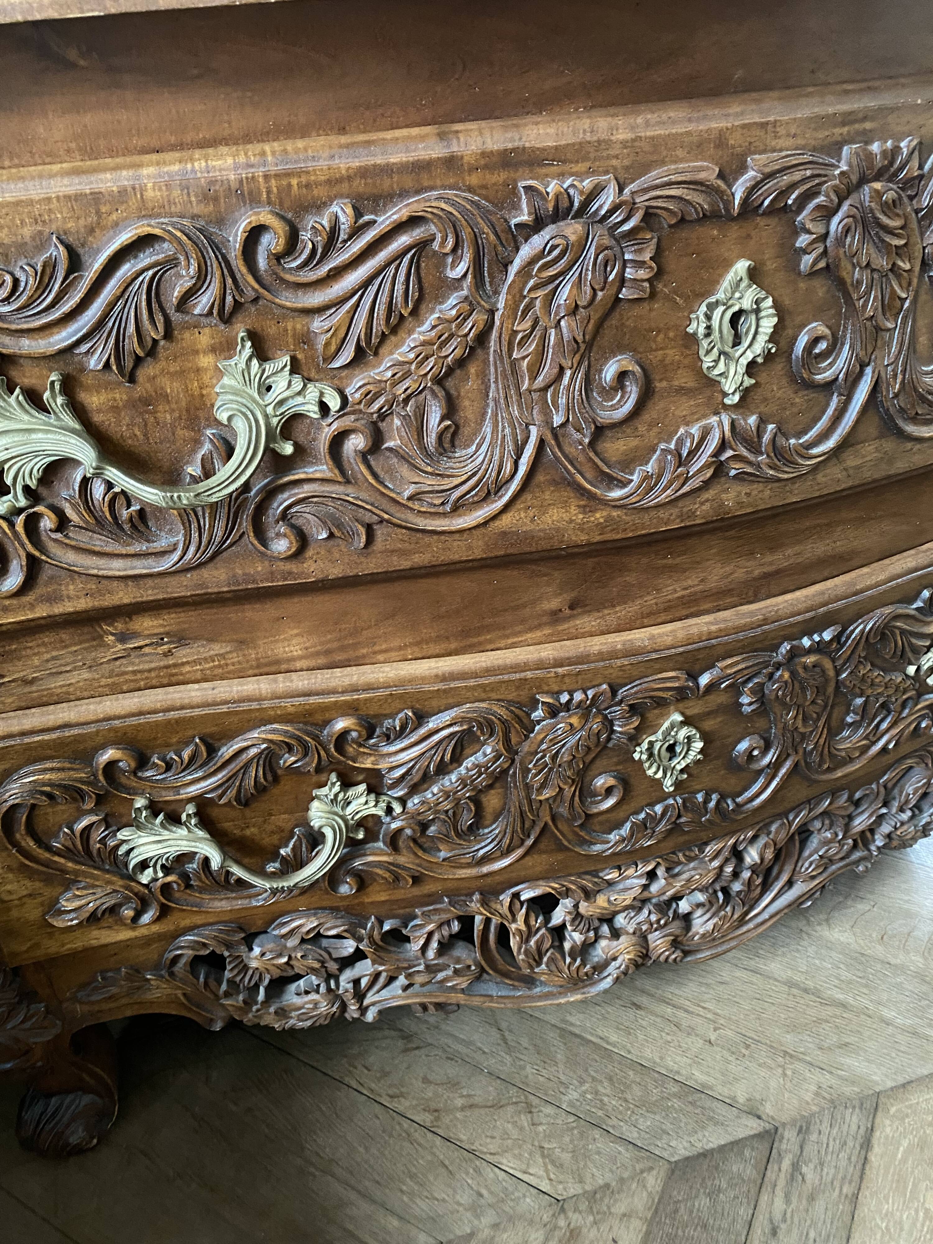 Nîmes style walnut chest of drawers