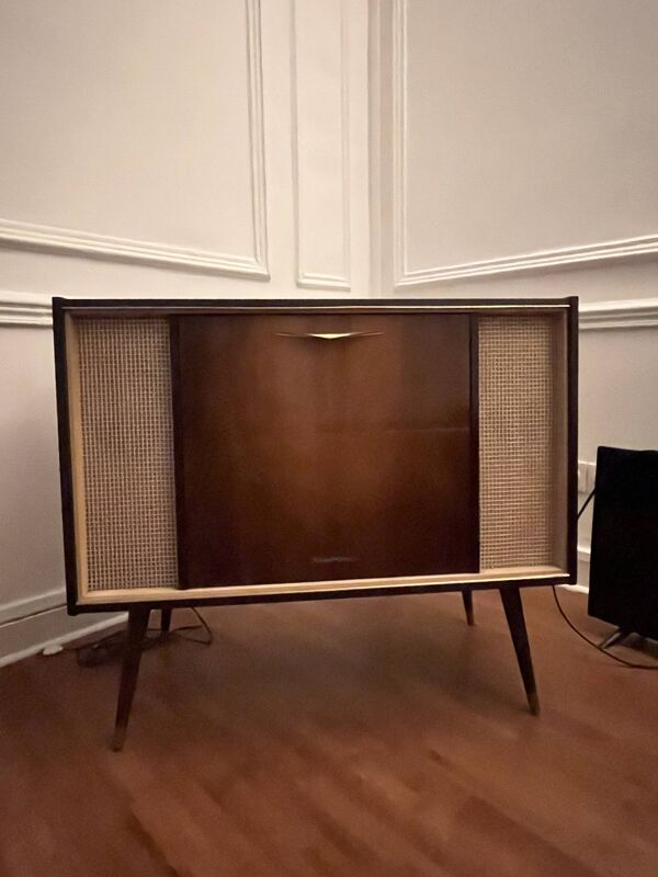 Meuble radio schaub-lorenz balalalka stereo 10