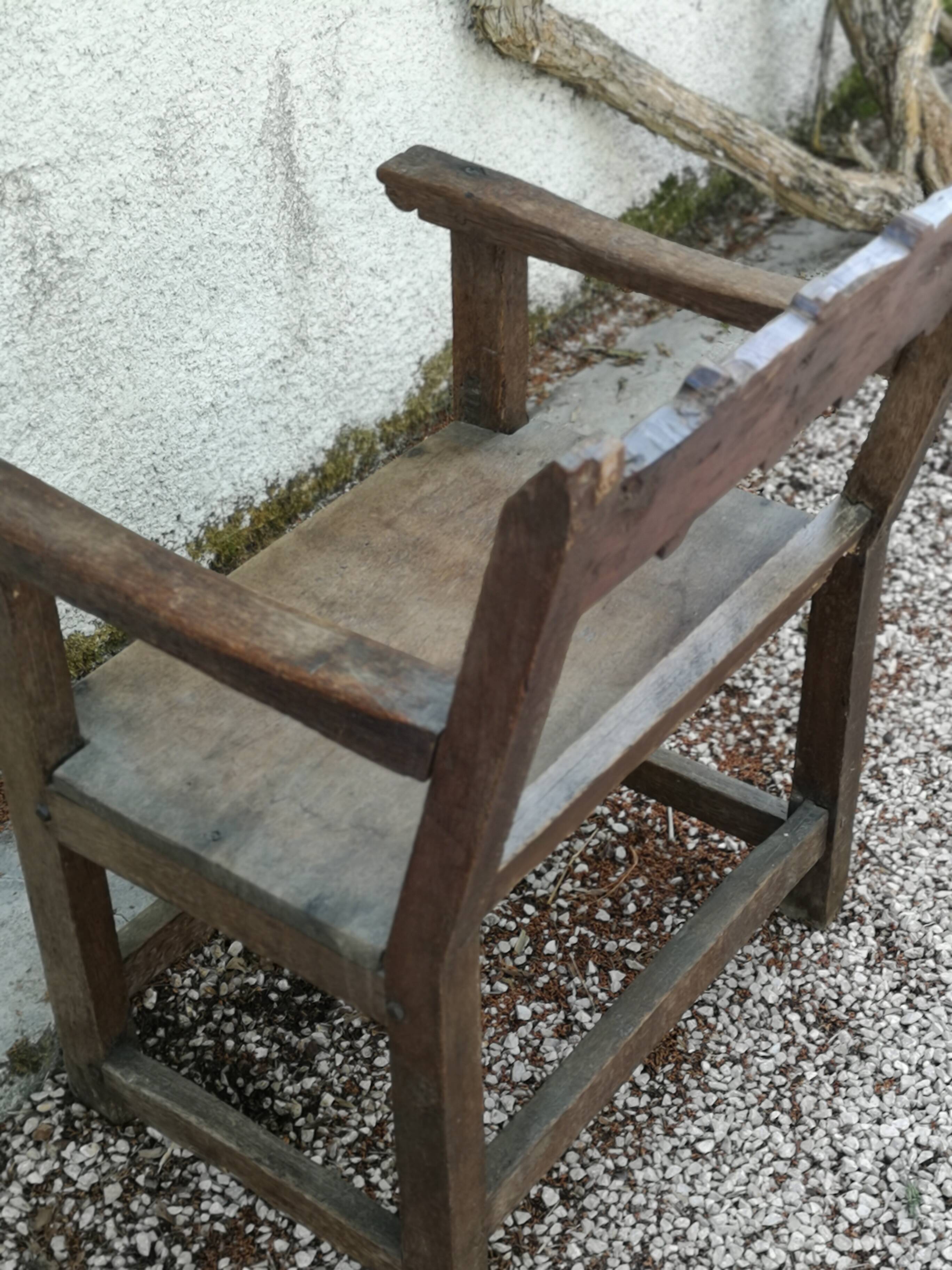 Traditional throne armchair