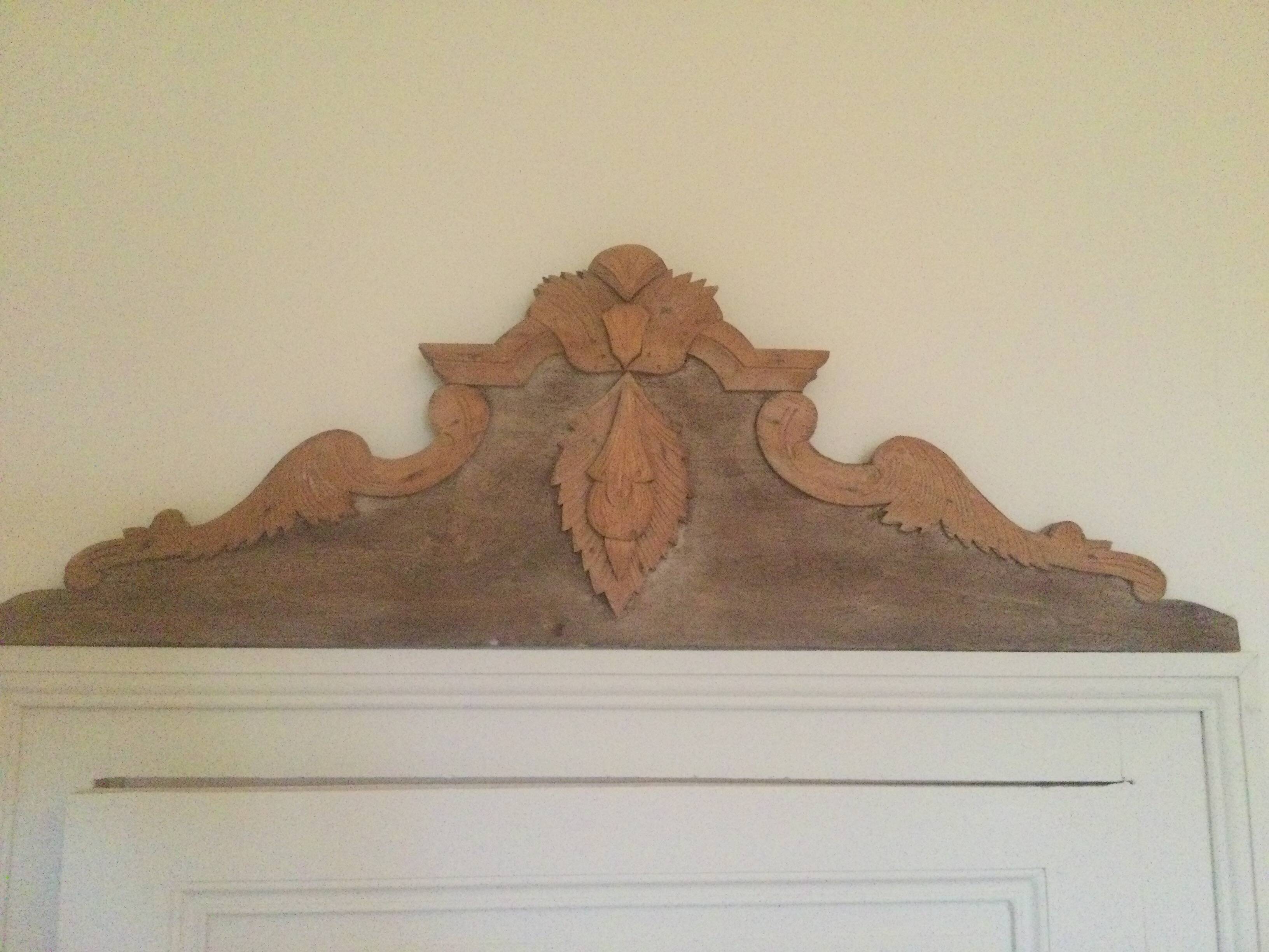 Door pediment