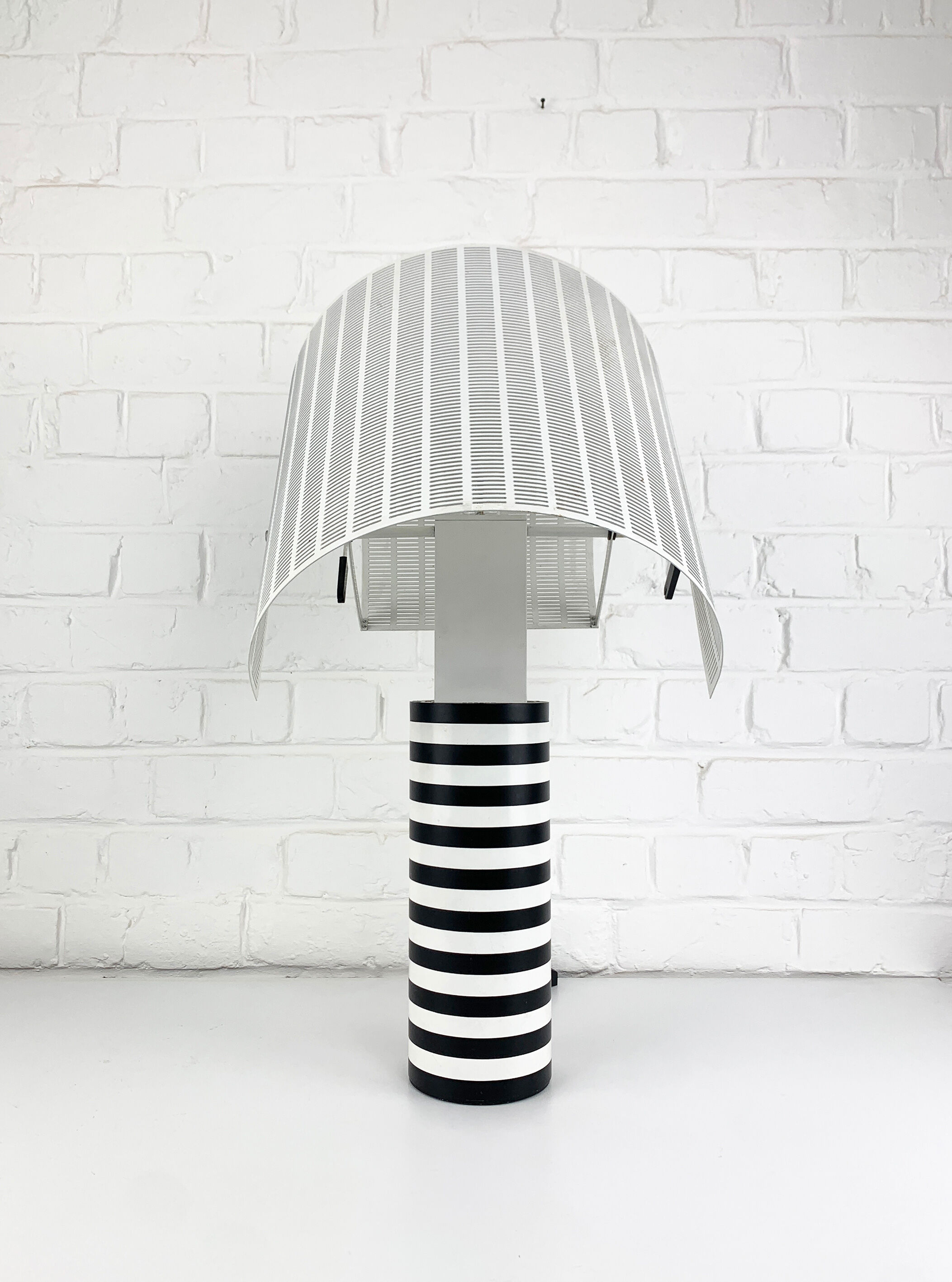 Postmodern table lamp Shogun Design Mario Botta for Artemide, 1980