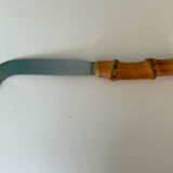 Cheese knife