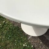 Tulip table