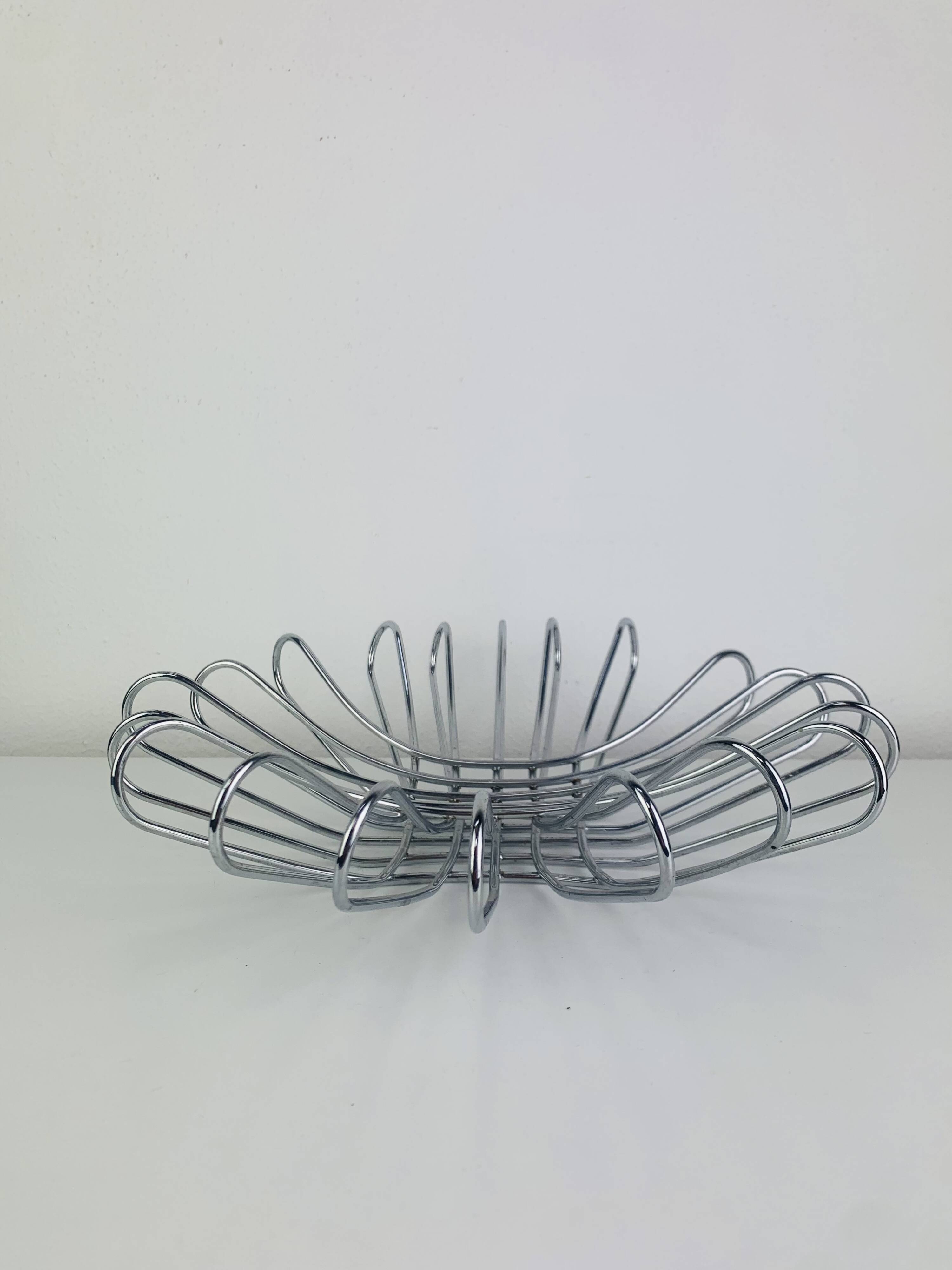 Chrome wire fruit bowl, 1970s.