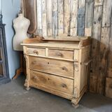 English pine chest of drawers