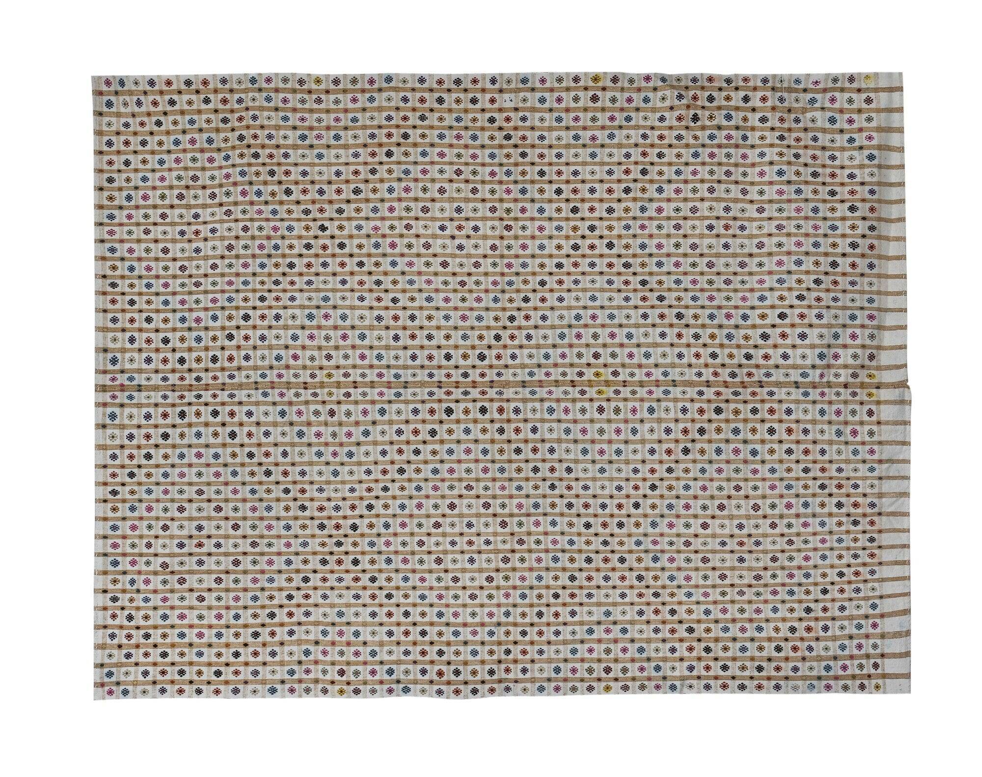 Vintage Turkish kilim, handwoven, 230x305 cm.