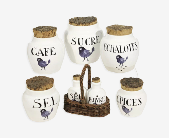 Ensemble de pots à épices en faïence de Biot France XXème